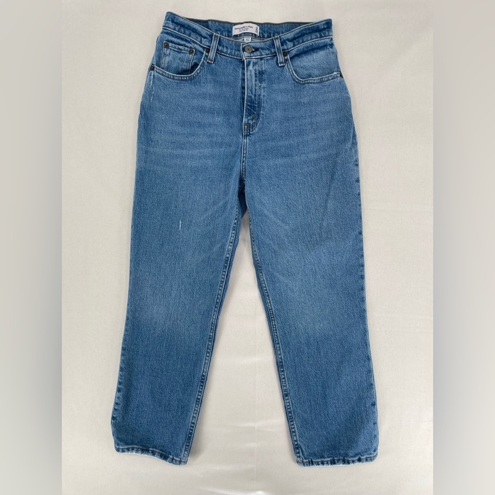 Abercrombie and Fitch The 90s Straight Ultra High Rise